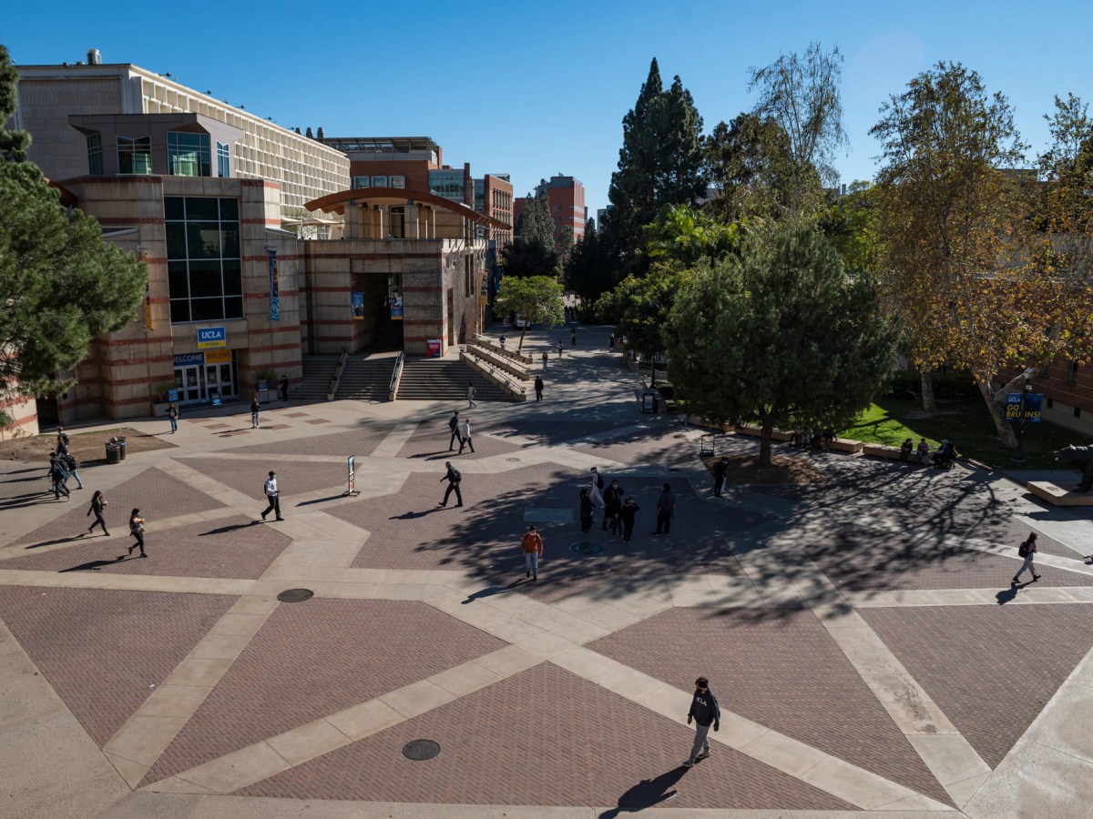 ‘Super disappointed’: Lawmakers want UC to enroll more Californians sooner