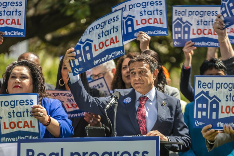 Artesia Councilmember Ali Sajad Taj, president of Cal Cities, speaks during a press conference at the state Capitol in Sacramento on April 12, 2023. Photo by Rahul Lal, CalMatters