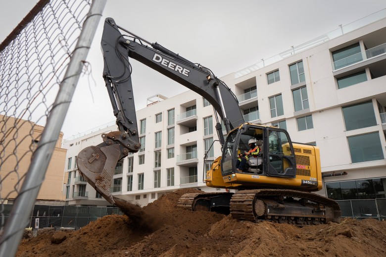 A bulldozer on the corner of 7th Street and Colorado Avenue in Santa Monica on May 24, 2023. Photo by Zaydee Sanchez for CalMatters