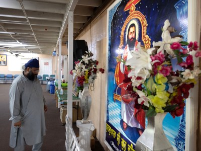 Head priest Bhai Gurdeep Singh at the Shri Guru Ravidass Temple in Rio Linda on June 3, 2023. Photo by Miguel Gutierrez Jr., CalMatters