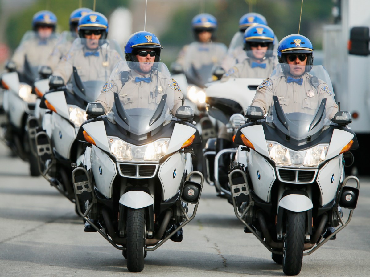 CHP officers land a $500 million contract as Gov. Gavin Newsom races to fill vacancies