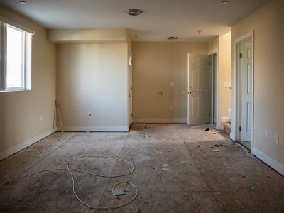 The inside of one of several properties managed by Norris Jones and Dejon Dixon, co-founders of Housing 1BY1, in Los Angeles on Sept. 28, 2023. Dixon and Jones say a Los Angeles-based nonprofit owes them thousands of dollars in unpaid rent for housing people experiencing homelessness. Some of the tenants left properties damaged or stole items before being evicted, according to Jones and Dixon. Photo by Adriana Heldiz, CalMatters