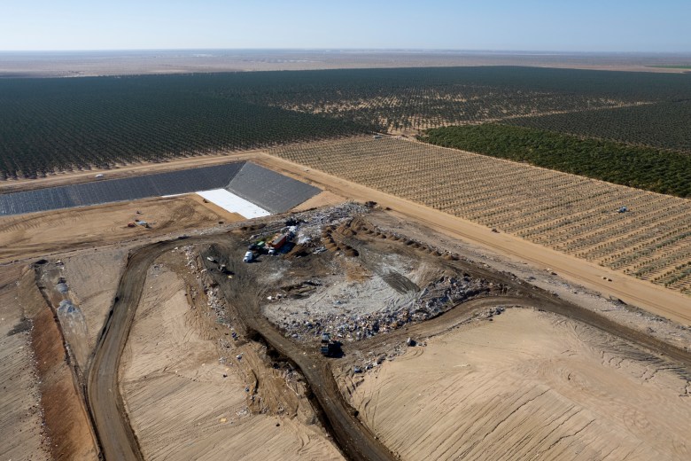 The South Yuma County Landfill in Yuma, Arizona on Nov. 29, 2022. Photo by Miguel Gutierrez Jr., CalMatters